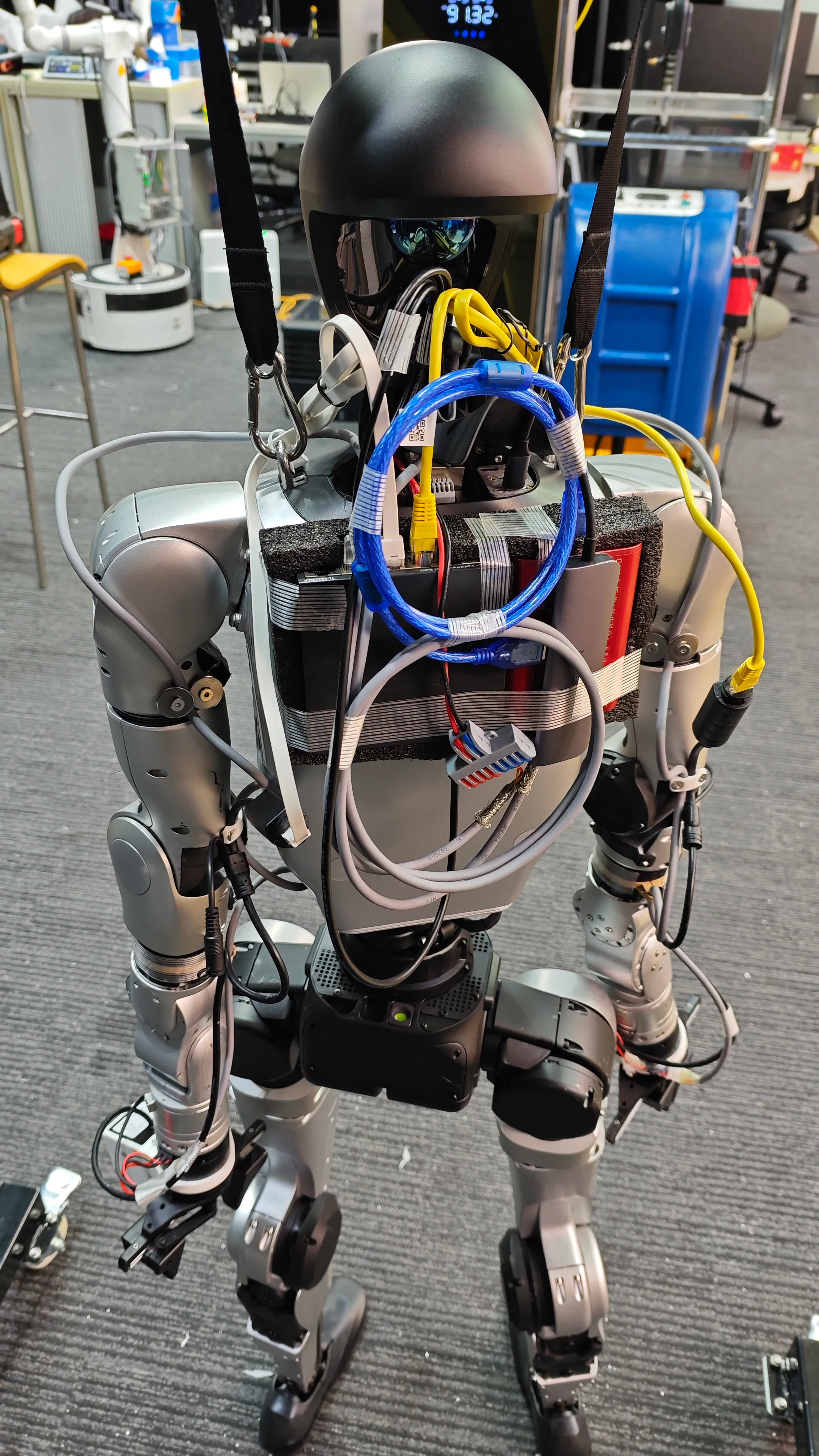 robot的后背